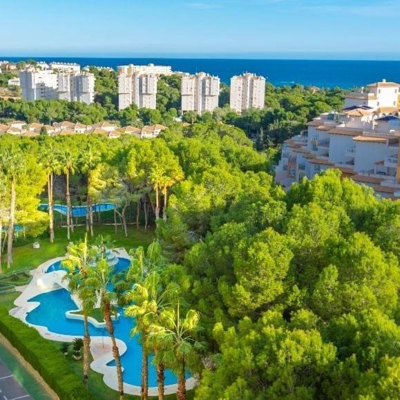 Apartment In Campoamor Overlooking The Swimming Pool Εξωτερικό φωτογραφία