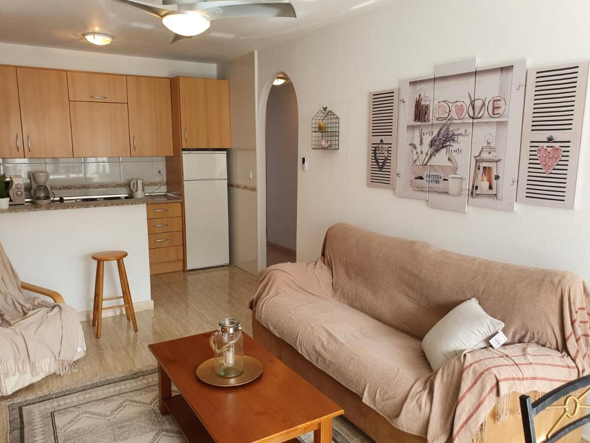 Apartment In Campoamor Overlooking The Swimming Pool Εξωτερικό φωτογραφία