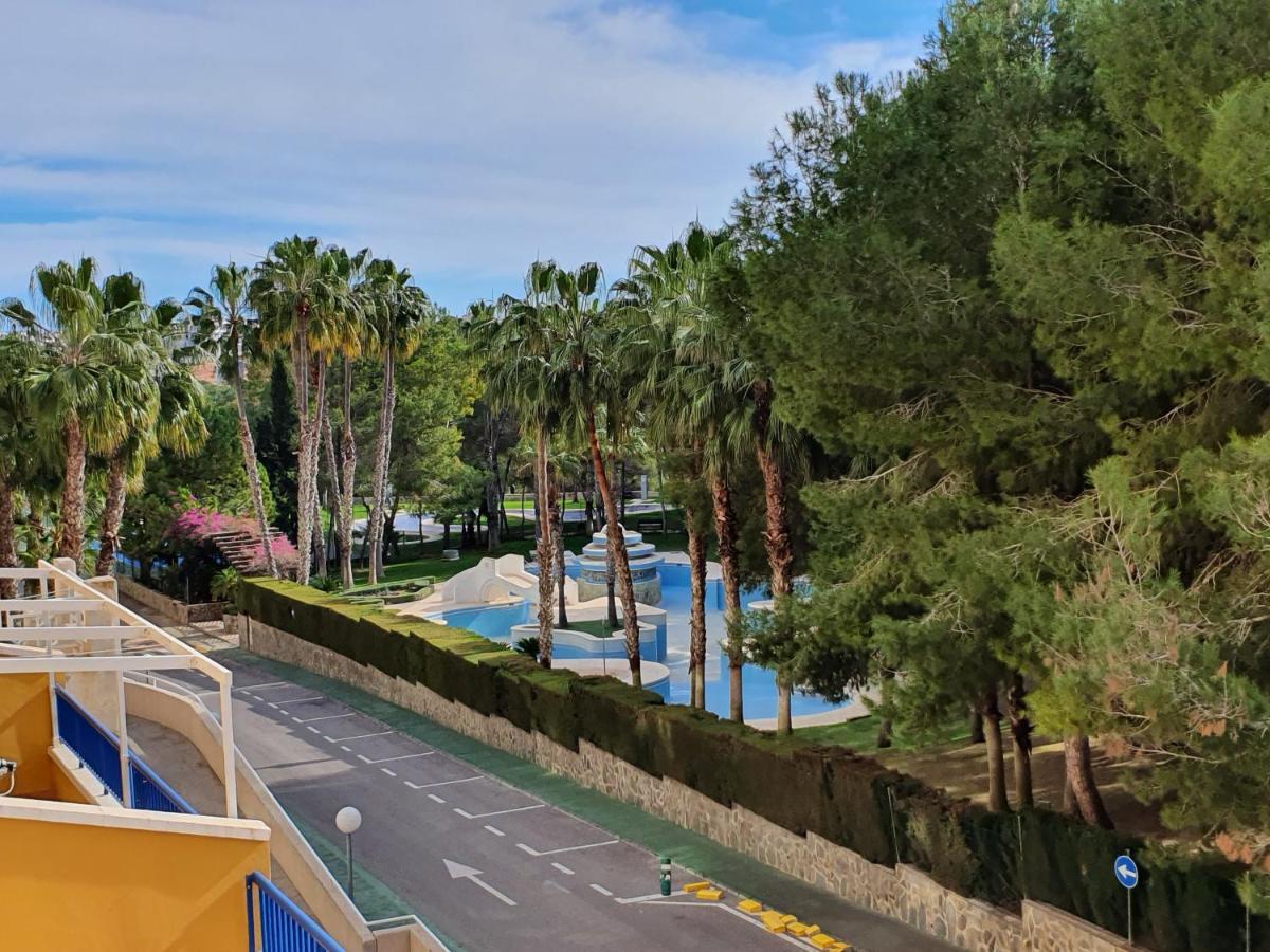 Apartment In Campoamor Overlooking The Swimming Pool Εξωτερικό φωτογραφία