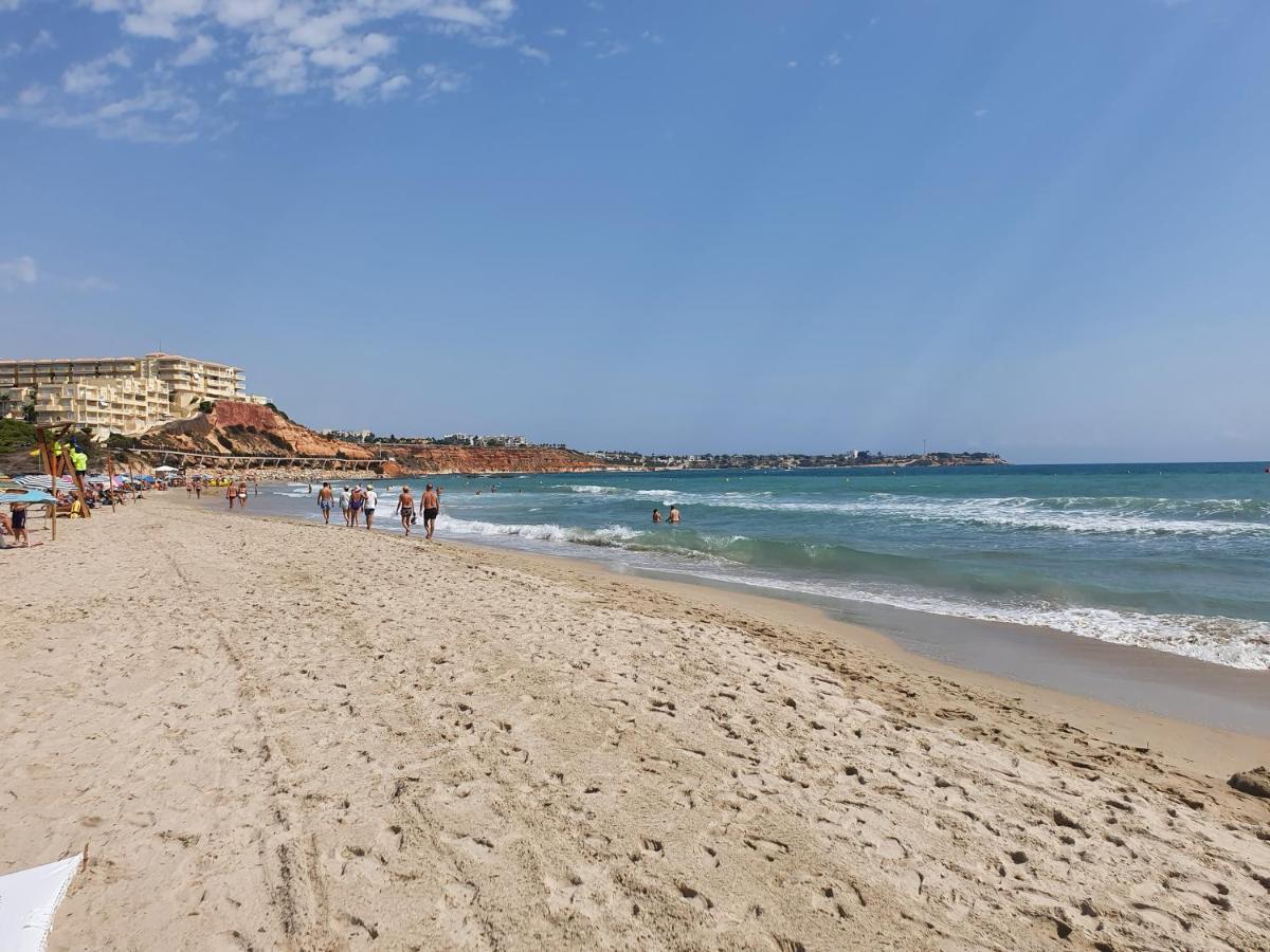 Apartment In Campoamor Overlooking The Swimming Pool Εξωτερικό φωτογραφία